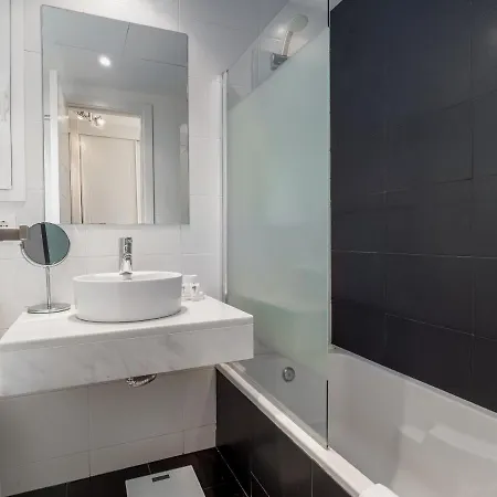 2051-new 3 Bedrooms On Golf Estepona