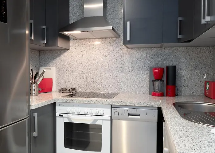 2051-new 3 Bedrooms On Golf Apartment *