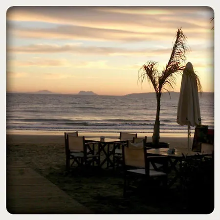 2051-new 3 Bedrooms On Golf Апартаменты Эстепона