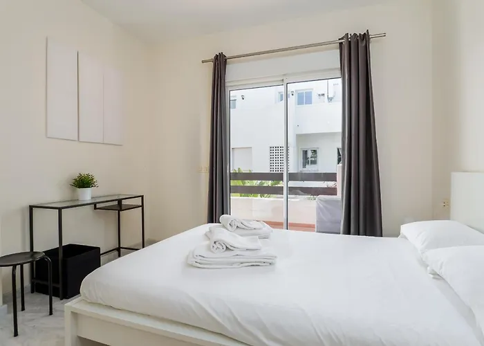 2051-new 3 Bedrooms On Golf Estepona